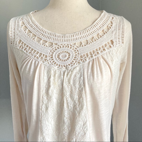 Xhilaration Cream Lace Bohemian Long Sleeve Tee - Picture 3 of 6